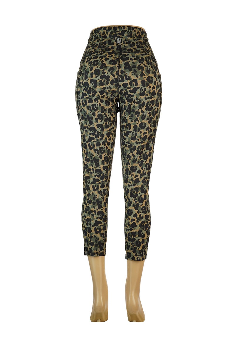 PLUS Size 7/8 Cropped Leopard Drops Printed Leggings - Green