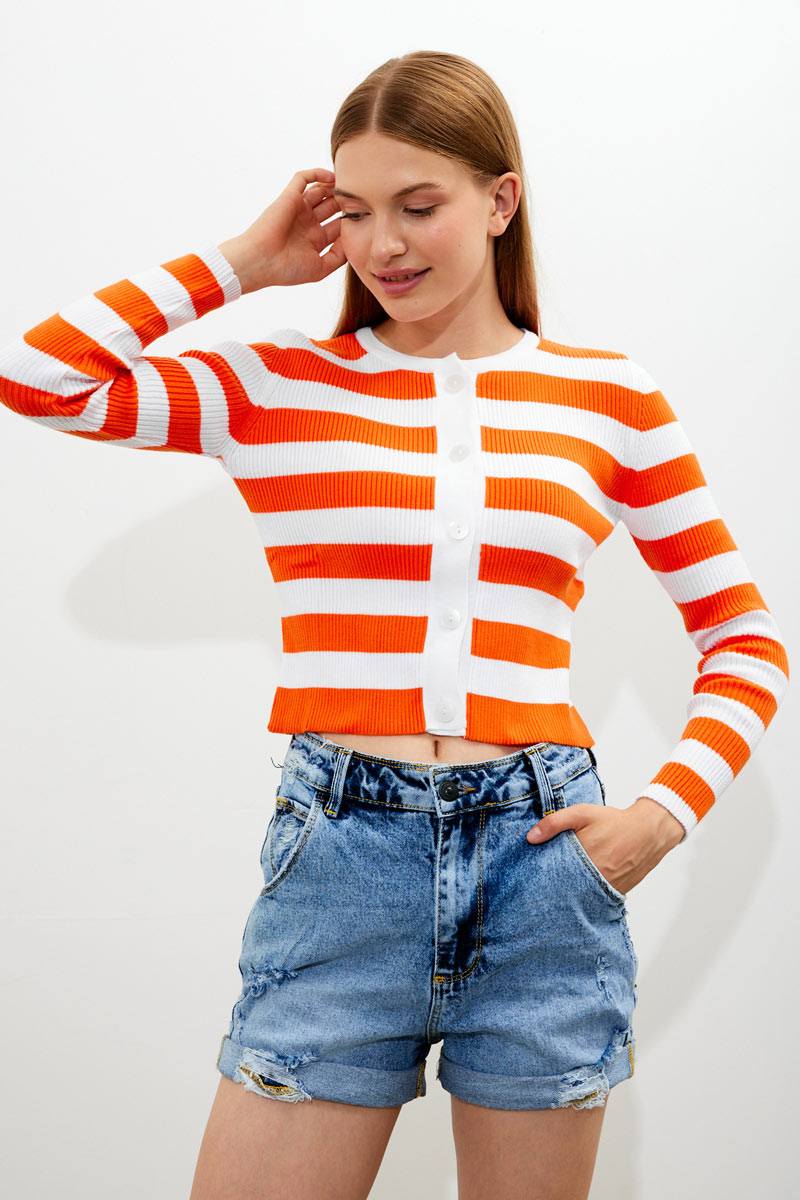 Striped & Buttoned Basic Cropped Sweater - Orange